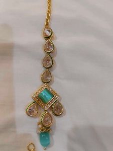 Elegant Emerald &amp; Pearl Necklace Set