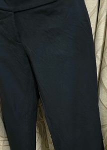 Chic Black low-Waisted Pants