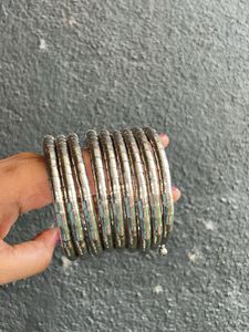 sprial silver bangle