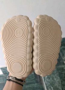 Vertis Kids Penguin Clogs/Crocs | Size 23 | Very G