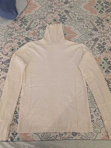 Chic Cream Turtleneck Sweater