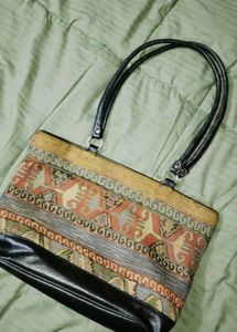 Unique Woven Pattern Shoulder Bag