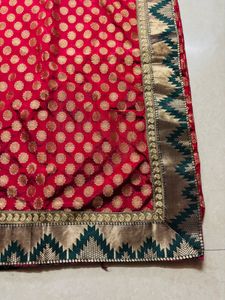 Elegant Red &amp; Gold Banarasi Silk Saree