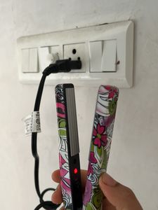 NEW Remington imported Hair straightener