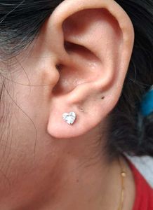 Charming Heart-Shaped Stud Earrings silver
