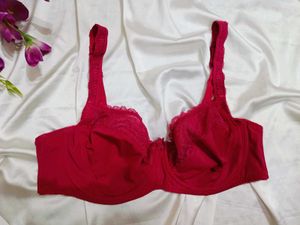 🇳🇿💫🎀Lace Trimmed Red Bra