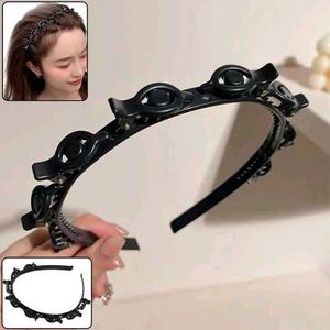 Black Hairband with Clips