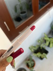 Swiss Beauty Matte Lip Crayon
