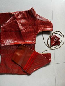 Elegant Red Silk Saree with blouse