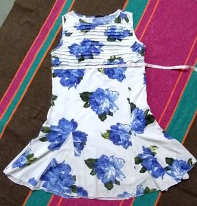 Floral Sleeveless Top