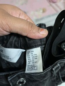 H&amp;M Loose Fit Straight Leg Jeans
