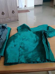 Elegant Green &amp; Grey Saree with blouse