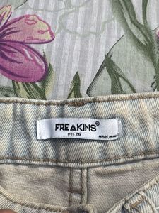 Baggy Light Wash Cargo Jeans