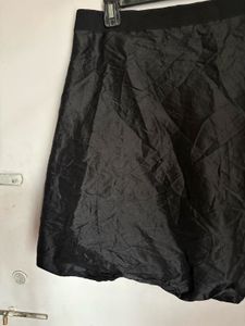 Beautiful Black Balloon Skirt