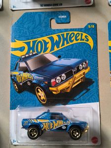 Hotwheels 58th anniversary with chase stingray