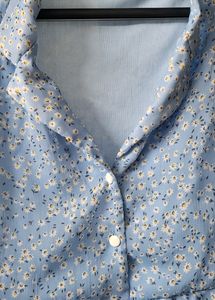 Cute Floral Collared Tunic Top