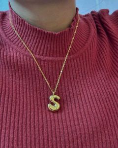 Gold 'S' initial Pendant 💛