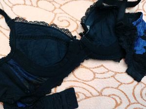 30 💙C Pedded Bra
