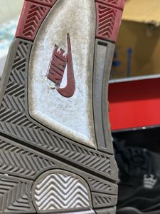 Air Jordan 4 Retro