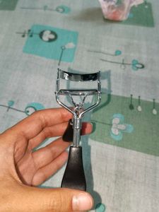 Press-On Nails Set with eyes curler