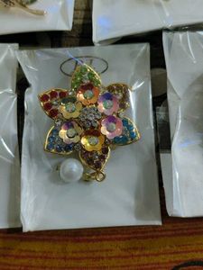 saree pins brooches