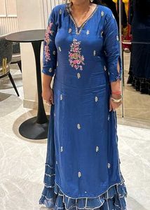 Elegant Teal Embroidered Kurta with Tiered Skirt