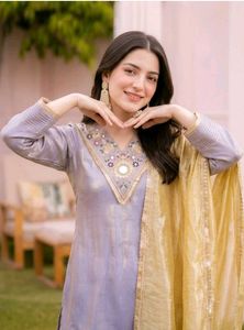 Farshi Lilac Kurta Set with Golden Dupatta