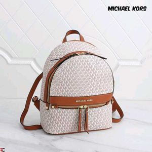 MICHAEL KORS* *KENLY SIGNATURE LOGO MEDIUM BACKPAC