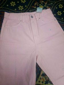 Pink High-Waisted denim jeans