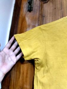 Mustard Yellow Mock Neck T-Shirt🌻