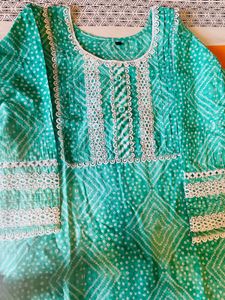 Green Printed Kurta Set with Duppata