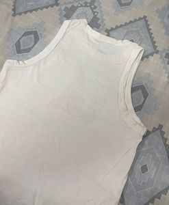 Graphic Tank Top With Jeans Combo
