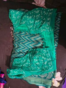 Elegant Green &amp; Gold Saree stiched blouse