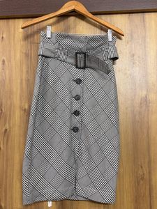 Chic Plaid High-Waisted Skirt with Belt