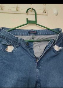 combo of jeans and 3-Pack Ribbed Mock Neck Sleevel