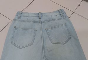 Straight Jeans