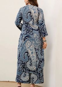 Elegant Blue Paisley Kurta Set