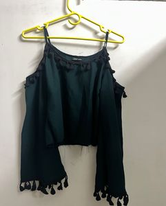 Stylish Cold Shoulder Tasselled Top