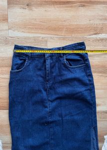 Dark Wash Denim Midi Skirt