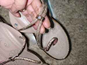 Stylish Toe Ring Flats