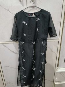 Black Embroidered Kurta Set with Sheer Sleeves Siz