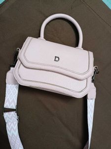 Chic Pink Top-Handle Handbag with Detachable Strap