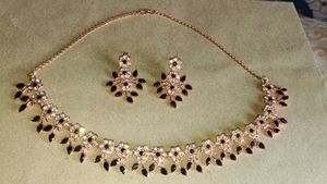 Elegant Black & White Stone Necklace Set
