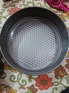 2 Detachable Cake moulds