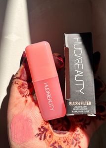 Huda Beauty blush