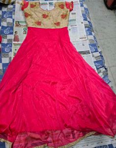 Heavy work and Elegant Pink &amp; Gold Anarkali set