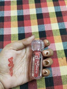 MILA BEAUTE GlossGirl Lip Gloss