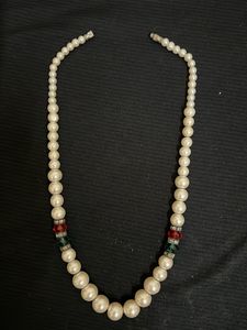 Elegant Faux Pearl Necklace with Crystal Accents