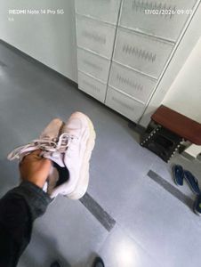 Trendy Sneakers - Comfortable and Stylish!