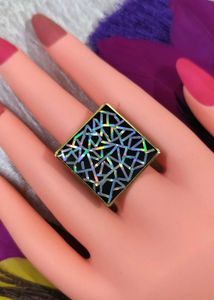 Square Geometric Ring